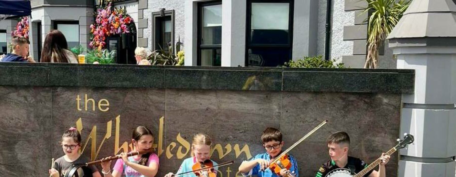 Cover photo young muscians